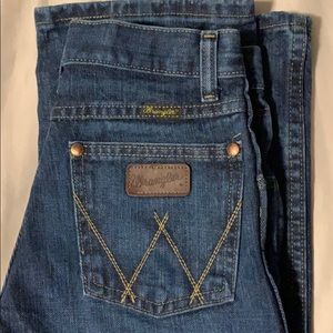 Wrangler retro relaxed straight 12 slim jeans